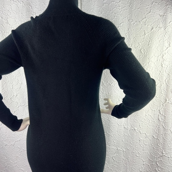 Banana Republic 100% Merino Wool dress - Picture 5 of 10